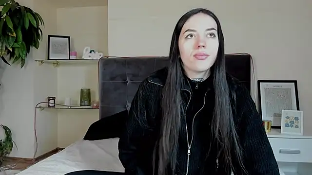 AdrianaCult online show from 02/10/26, 06:56