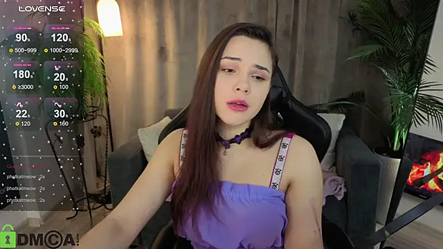 Snapshot of Morana_01 chatting on 12/15/25, 04:13 Morana 01 online show from 12/15/25, 04:13