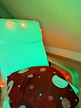 Ghost Pie online show from 12/19/25, 05:37