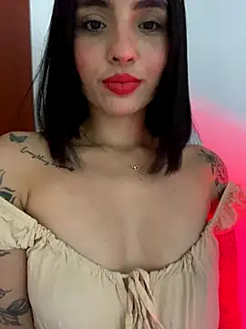 Snapshot of AngelWarm chatting on 12/15/25, 09:53 AngelWarm online show from 12/15/25, 09:53