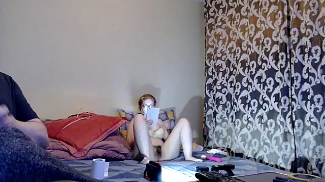 yunis32 online show from 02/14/25, 07:33