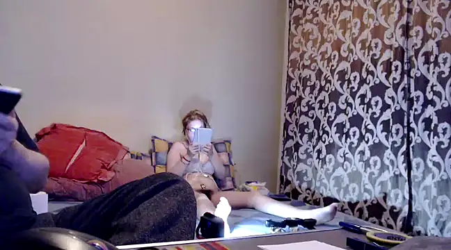 yunis32 online show from 03/11/25, 08:31