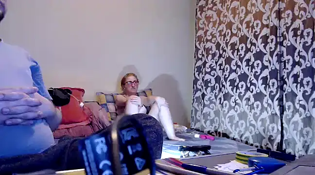 yunis32 online show from 01/26/25, 05:13