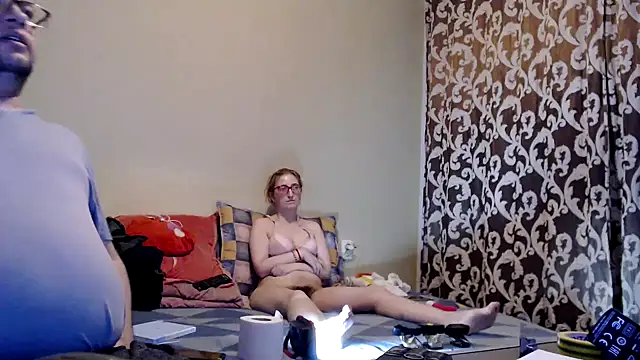 yunis32 online show from 02/27/25, 06:31