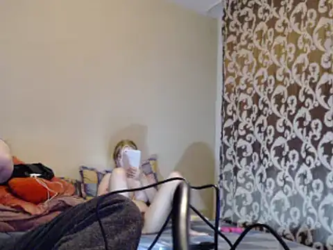 yunis32 online show from 01/21/25, 08:32