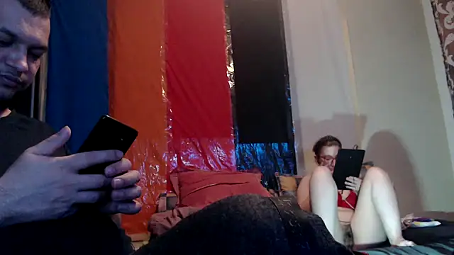 yunis32 online show from 01/14/26, 07:28