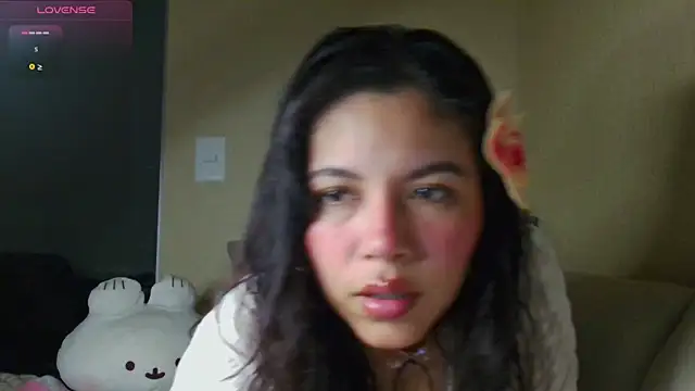 Snapshot of amelieblowsome chatting on 12/18/25, 04:06 amelieblowsome online show from 12/18/25, 04:06