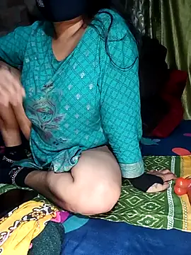 PRIYA BOBITA online show from 12/21/25, 07:04