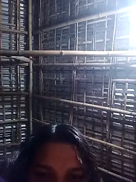 Snapshot of PRIYA_BOBITA chatting on 12/16/25, 06:12 PRIYA BOBITA online show from 12/16/25, 06:12