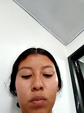 Snapshot of Lunita_sian chatting on 12/22/25, 07:25 Lunita sian online show from 12/22/25, 07:25