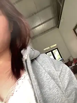 Babi-AzE online show from 12/18/25, 06:40