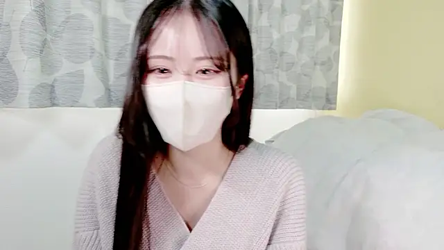 mia-chan  online show from 12/20/25, 03:42