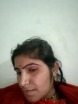 Snapshot of Lucky_hote chatting on 12/17/25, 02:55 Lucky hote online show from 12/17/25, 02:55