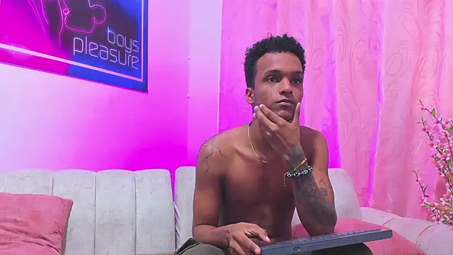 Damian and theo online show from 12/17/25, 02:22