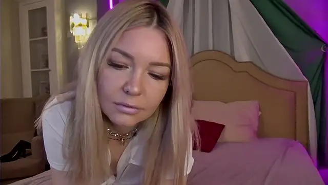 ToriCarter online show from 03/02/26, 04:58