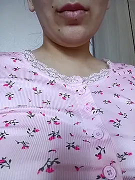 Snapshot of Emilyhomegirl1 chatting on 02/13/26, 09:42 Emilyhomegirl1 online show from 02/13/26, 09:42