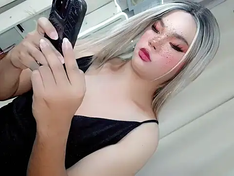 Shaneloveme online show from 06/17/26, 03:11