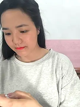 Snapshot of Sisilaydy_01 chatting on 06/17/26, 12:04 Sisilaydy 01 online show from 06/17/26, 12:04