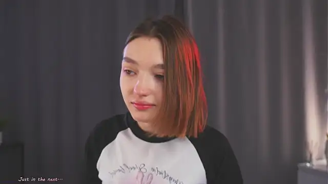 Leyla crsh online show from 03/22/26, 05:00