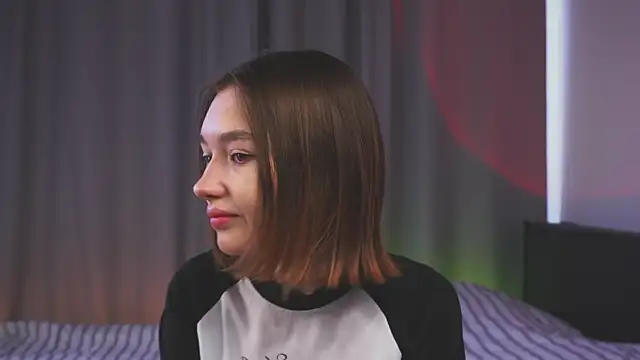 Leyla crsh online show from 03/30/26, 05:09