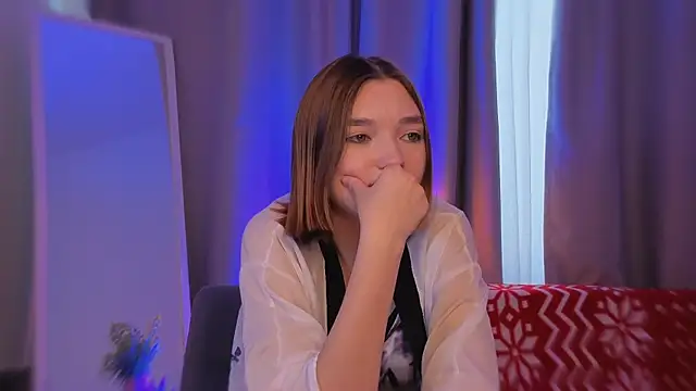 Leyla crsh online show from 02/20/26, 06:26