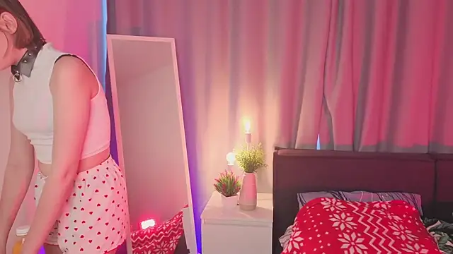 Leyla crsh online show from 01/13/26, 05:22