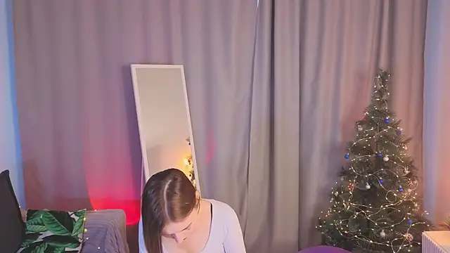 Leyla crsh online show from 12/19/25, 05:10