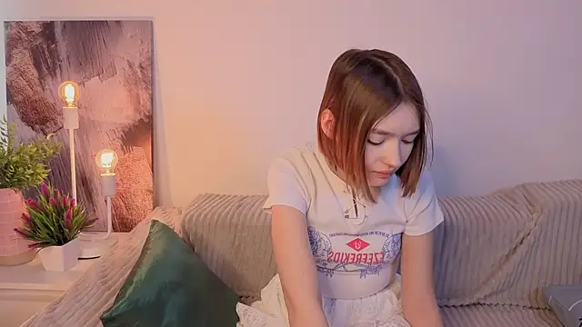 Leyla crsh online show from 02/06/26, 05:14