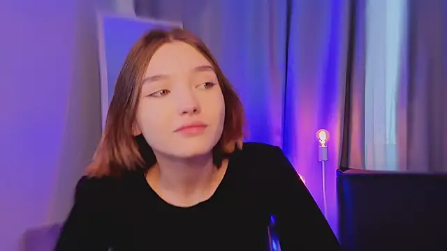 Leyla crsh online show from 02/13/26, 11:43