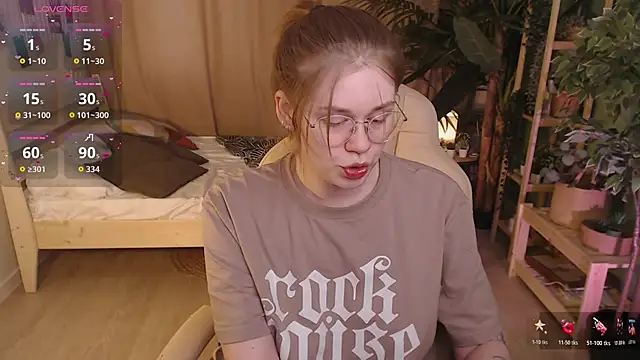 Snapshot of Alison_Doody chatting on 02/19/26, 07:49 Alison Doody online show from 02/19/26, 07:49