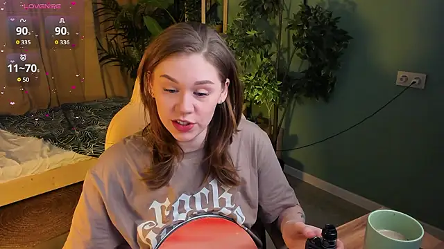 Snapshot of Alison_Doody chatting on 02/28/26, 07:41 Alison Doody online show from 02/28/26, 07:41