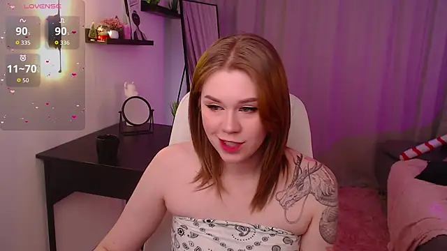 Snapshot of Alison_Doody chatting on 12/19/25, 07:33 Alison Doody online show from 12/19/25, 07:33