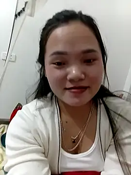 Snapshot of nhoanhlam chatting on 12/15/25, 02:23 nhoanhlam online show from 12/15/25, 02:23