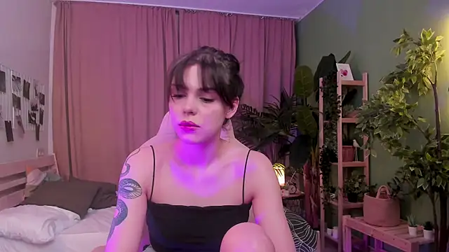 Pamela Tiffin online show from 01/11/26, 01:12