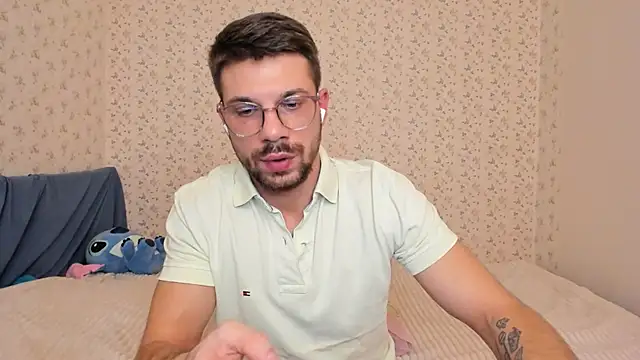 Tony Wolf online show from 12/18/25, 09:40