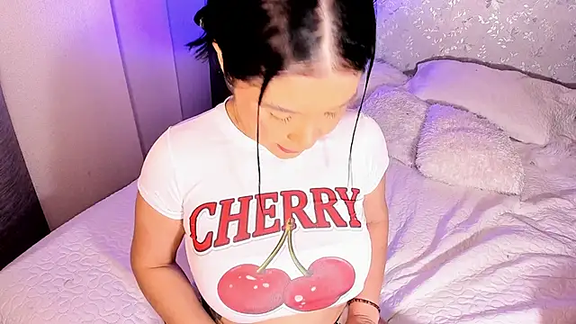 AntonellaFerrerr 1 online show from 04/09/26, 06:30