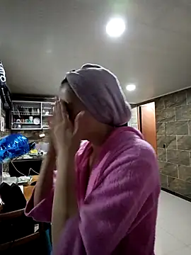 Snapshot of MapeDiamond chatting on 01/08/26, 10:49 MapeDiamond online show from 01/08/26, 10:49