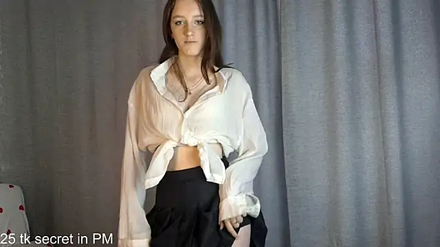 Snapshot of LisaBoddy chatting on 05/11/26, 12:28 LisaBoddy online show from 05/11/26, 12:28