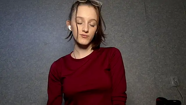 LisaBoddy online show from 12/17/25, 11:48