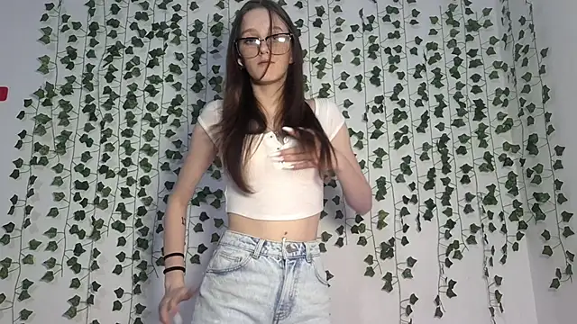 LisaBoddy online show from 02/08/26, 02:04