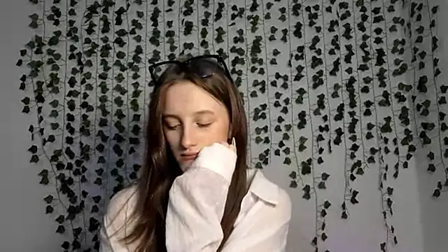 LisaBoddy online show from 02/07/26, 04:59