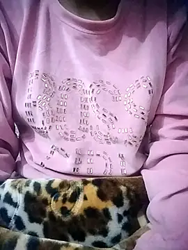 Snapshot of Seenu_slim19 chatting on 12/15/25, 03:40 Seenu slim19 online show from 12/15/25, 03:40