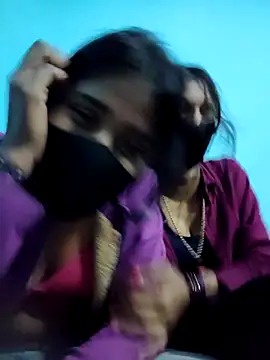 Aaradhya-Rani online show from 12/21/25, 08:09