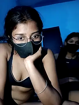 Aaradhya-Rani online show from 04/15/26, 07:29