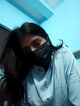 Aaradhya-Rani online show from 12/16/25, 11:03