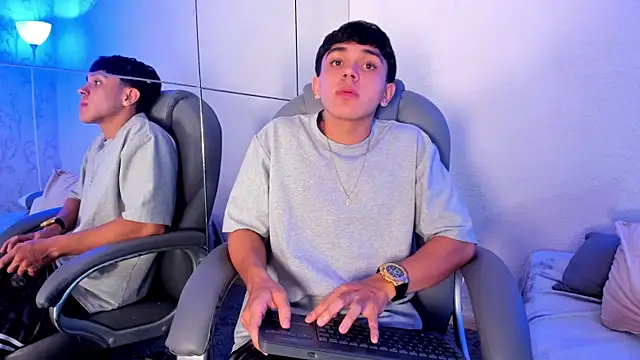 Snapshot of _TaylorBlack chatting on 01/05/26, 05:27 TaylorBlack online show from 01/05/26, 05:27