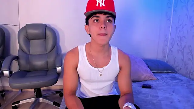 Snapshot of _TaylorBlack chatting on 02/10/26, 11:31 TaylorBlack online show from 02/10/26, 11:31