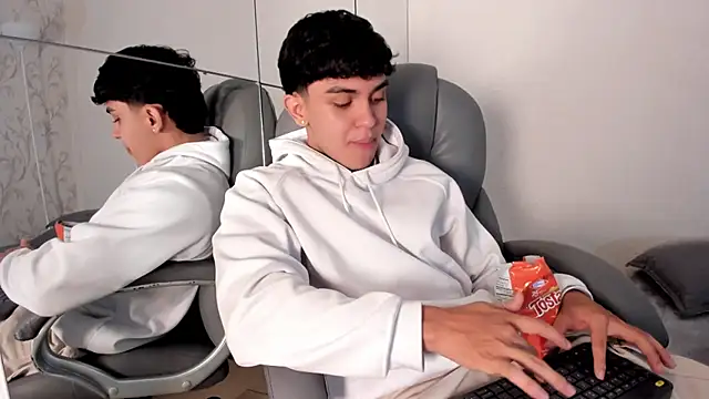  TaylorBlack online show from 03/16/26, 11:36