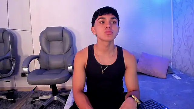 Snapshot of _TaylorBlack chatting on 01/18/26, 11:35 TaylorBlack online show from 01/18/26, 11:35