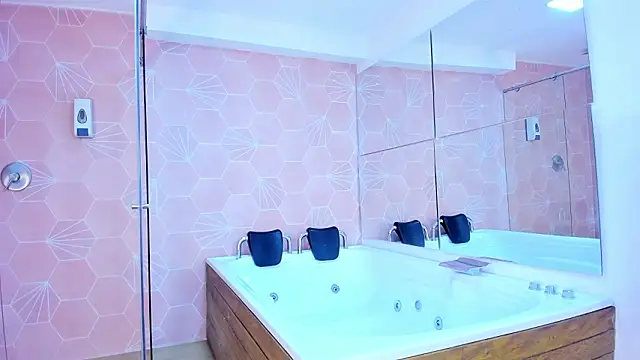  TaylorBlack online show from 03/08/26, 11:46